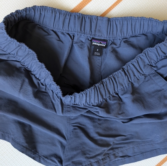 Patagonia Barely Baggies shorts - Picture 5 of 8